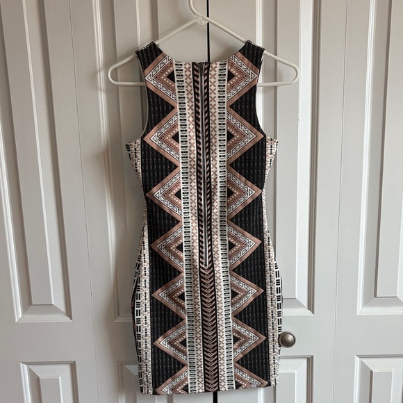 Charlotte Russe Zigzag Pattern Mini Dress - Black, White, Brown - Picture 4 of 6